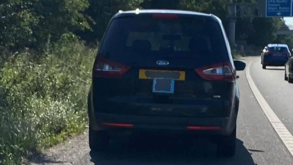 Driver Reported After Ignoring ‘Keep Left’ Motorway Warning